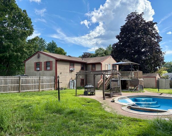 50 Alice Rd, Raynham, MA 02767