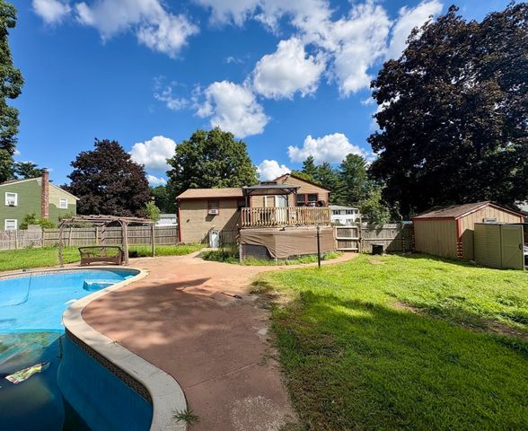 50 Alice Rd, Raynham, MA 02767