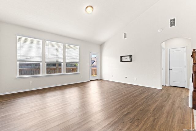 124 Inverness, Boerne, TX 78015