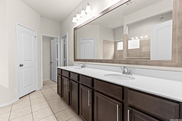 124 Inverness, Boerne, TX 78015