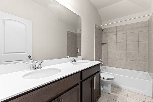 124 Inverness, Boerne, TX 78015