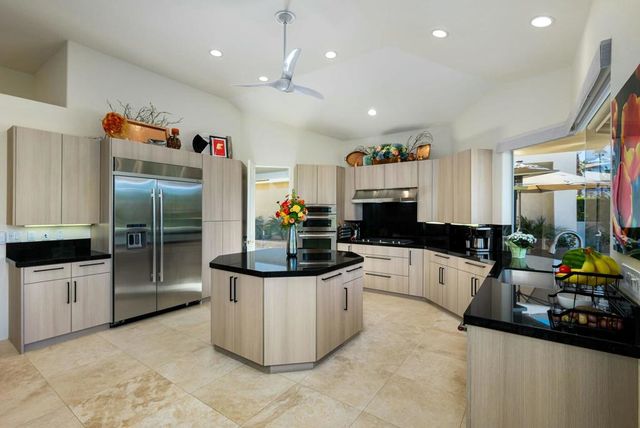 75330 14th Green Drive, Indian Wells, CA 92210