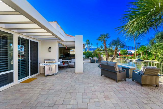 75330 14th Green Drive, Indian Wells, CA 92210