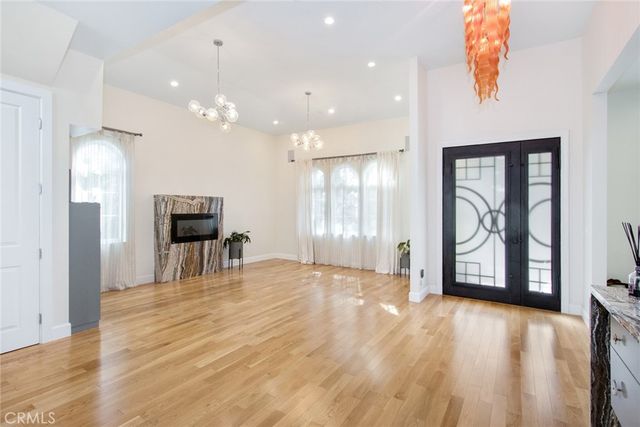 901 23rd, Santa Monica, CA 90403