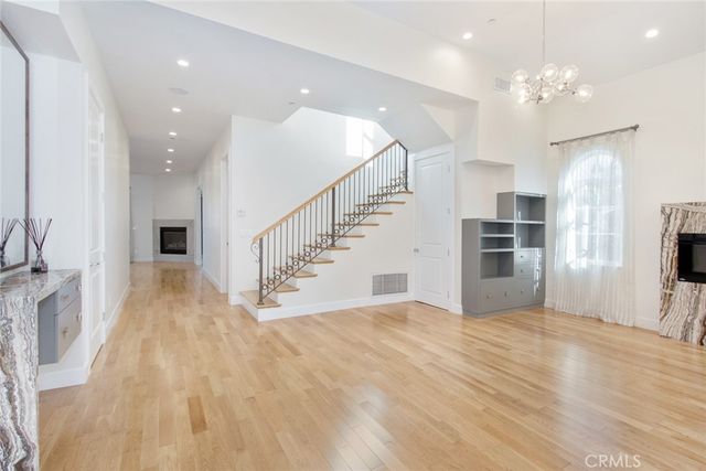 901 23rd, Santa Monica, CA 90403