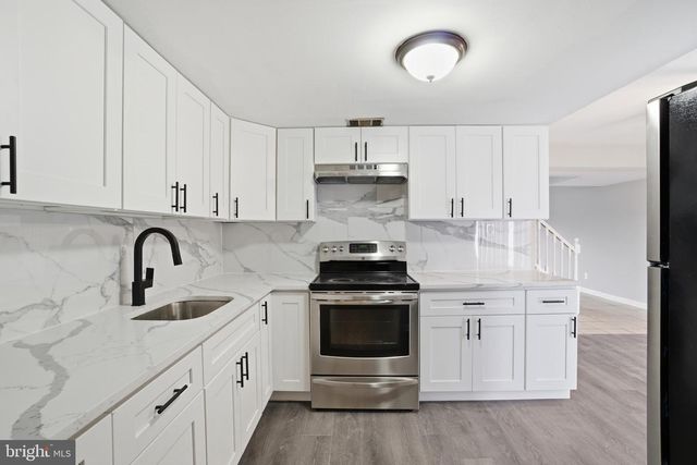 33 MILSTONE CT, Sicklerville, NJ 08081