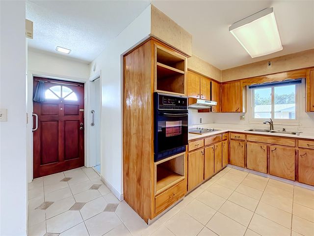 13225 COUNTRY CLUB DRIVE, Tavares, FL 32778