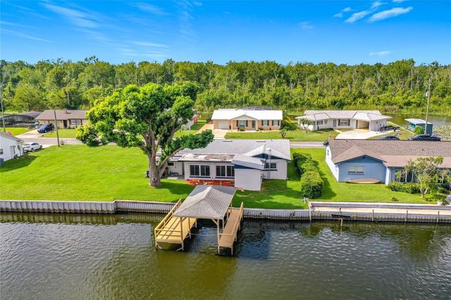 13225 COUNTRY CLUB DRIVE, Tavares, FL 32778