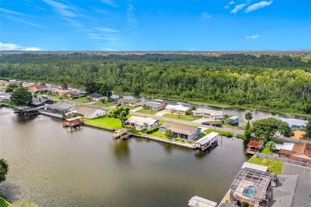 13225 COUNTRY CLUB DRIVE, Tavares, FL 32778