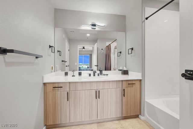 8255 Las Vegas Boulevard 722, Las Vegas, NV 89123