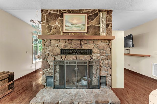 3637 State Hwy Y, Forsyth, MO 65653