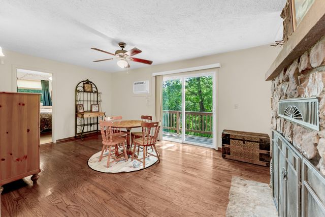 3637 State Hwy Y, Forsyth, MO 65653