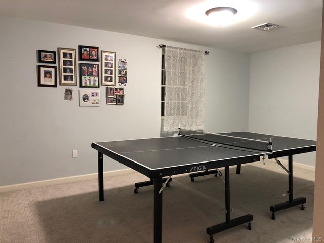 15 Hilltop Drive, Manhasset, NY 11030