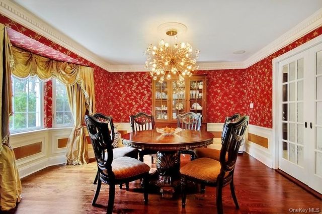 15 Hilltop Drive, Manhasset, NY 11030