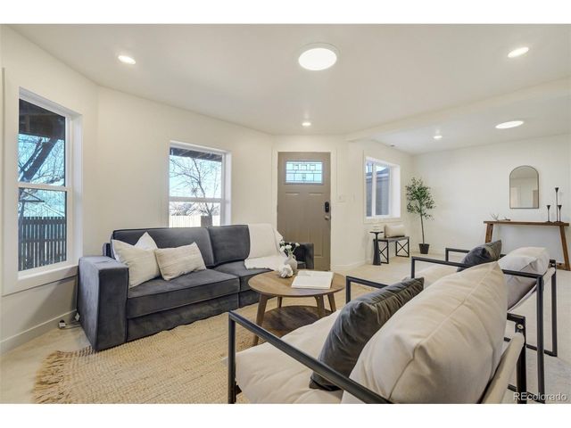 114 N 7th St, Colorado Springs, CO 80905