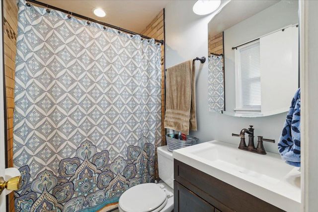 2266 Medford RD, Salem, VA 24153