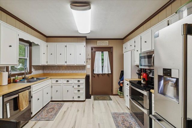 2266 Medford RD, Salem, VA 24153