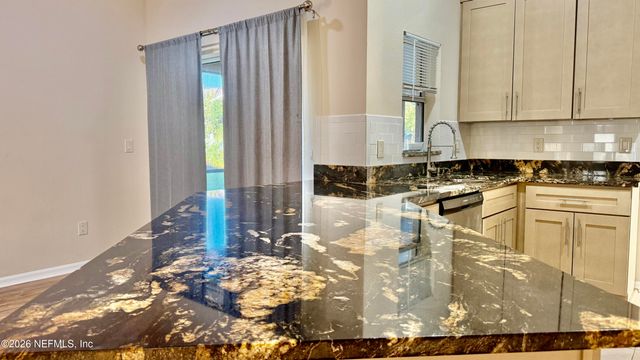 33 PHOENIX Lane, Palm Coast, FL 32164