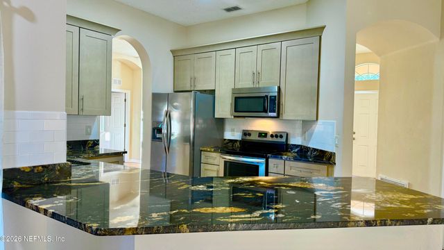 33 PHOENIX Lane, Palm Coast, FL 32164