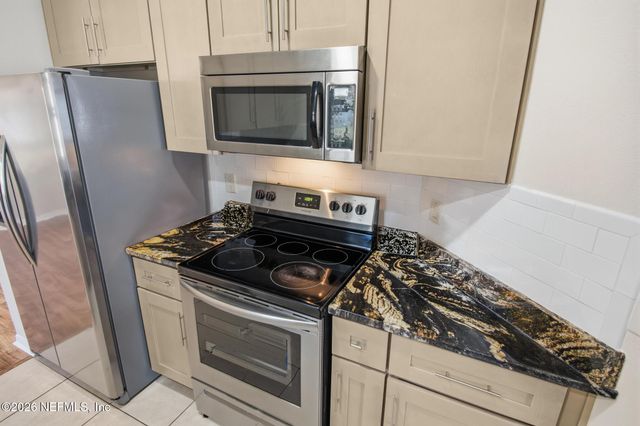 33 PHOENIX Lane, Palm Coast, FL 32164