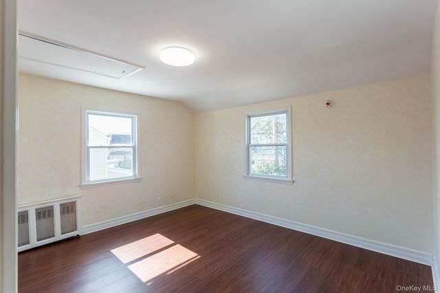 85-32 213th Street, Hollis Hills, NY 11427