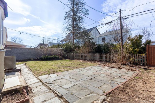 85-32 213th Street, Hollis Hills, NY 11427