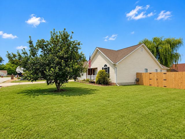 57 Bunker Drive, Rossville, GA 30741