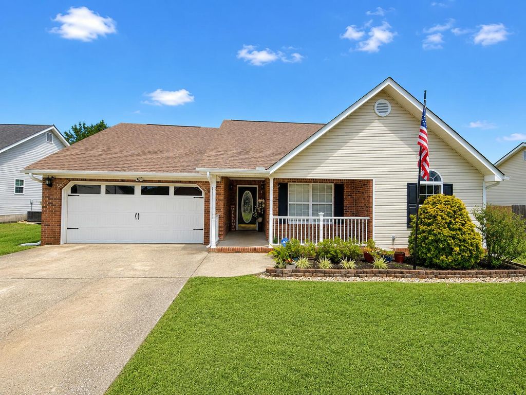 57 Bunker Drive, Rossville, GA 30741