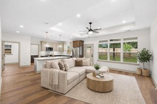 271 College, La Grange, TX 78945