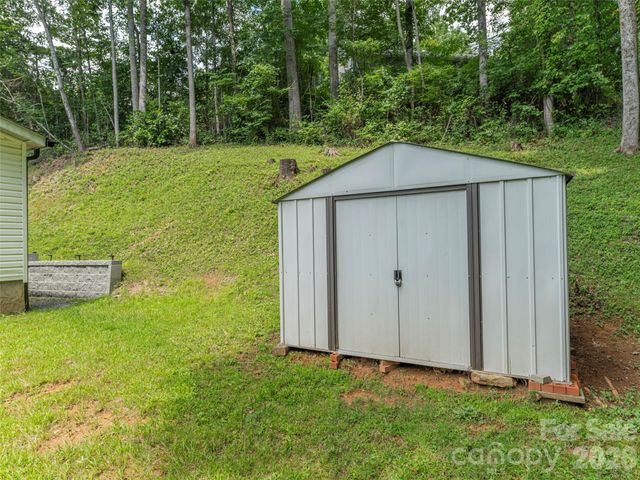152 Hollon Cove, Waynesville, NC 28786
