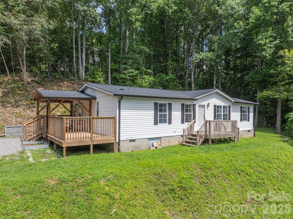 152 Hollon Cove, Waynesville, NC 28786