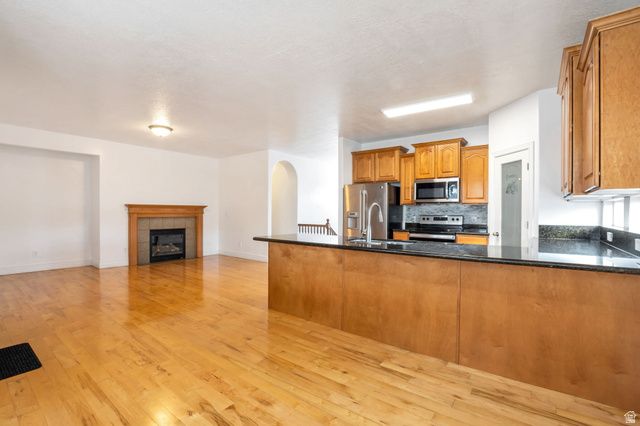 970 W FOX HOLLOW DR, North Salt Lake, UT 84054