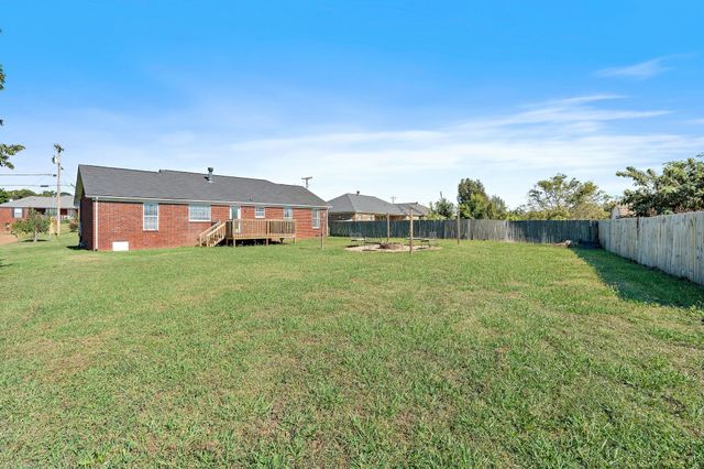 649 Woodburn Dr, Smyrna, TN 37167