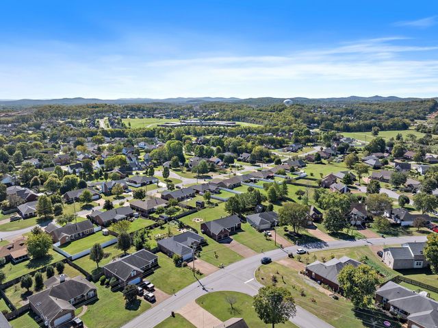 649 Woodburn Dr, Smyrna, TN 37167