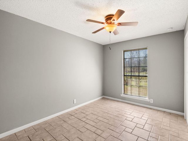 139 Cochran, Leesville, LA 71446