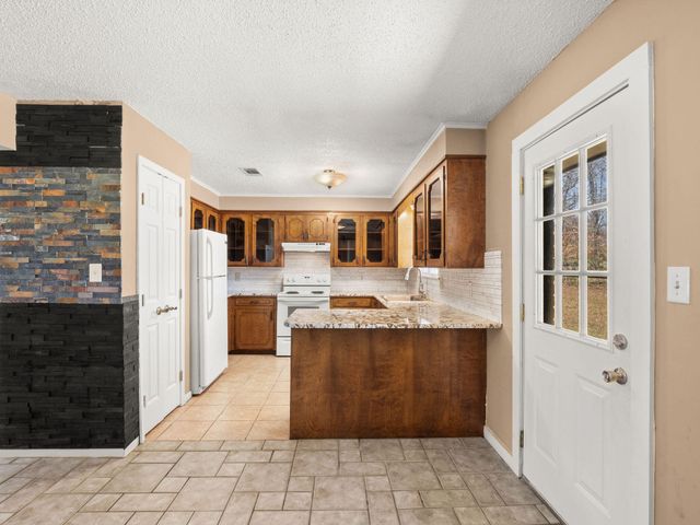 139 Cochran, Leesville, LA 71446