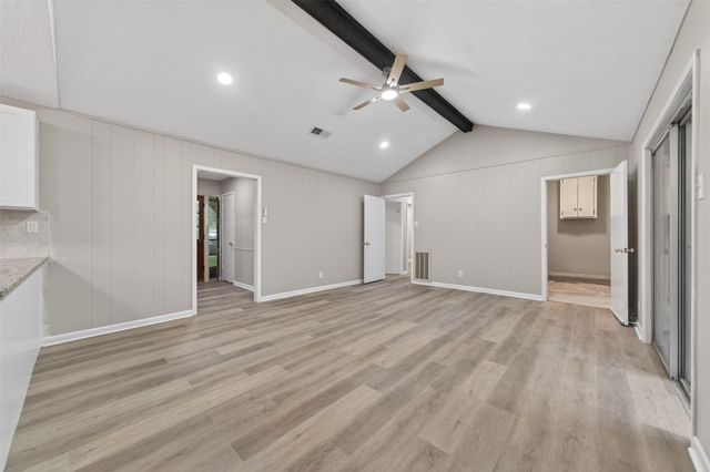 301 Moody Avenue, League City, TX 77573