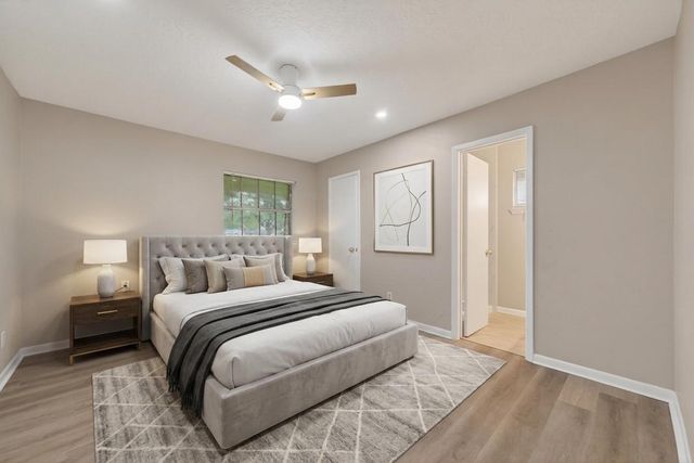 301 Moody Avenue, League City, TX 77573