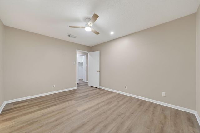 301 Moody Avenue, League City, TX 77573