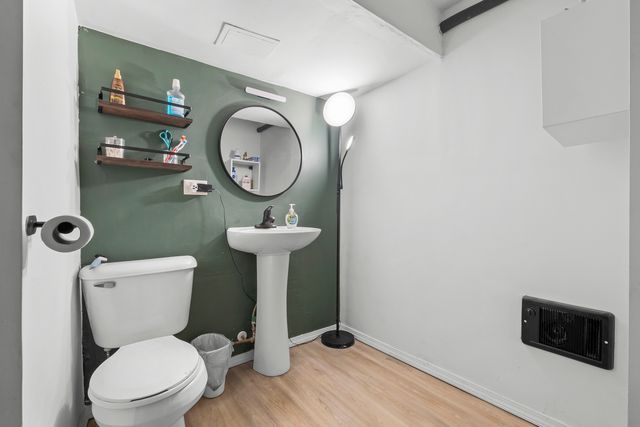 2219 S 60th Court, Cicero, IL 60804