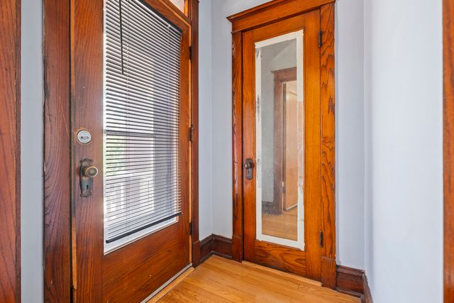 2219 S 60th Court, Cicero, IL 60804