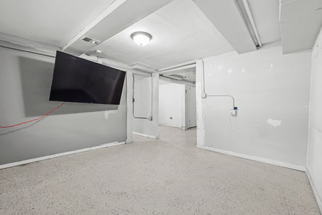 2219 S 60th Court, Cicero, IL 60804