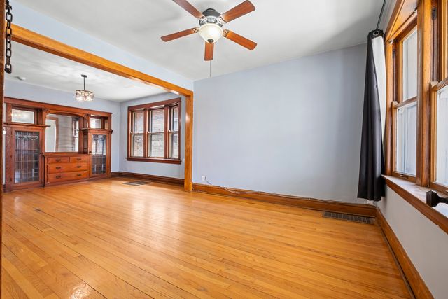 2219 S 60th Court, Cicero, IL 60804