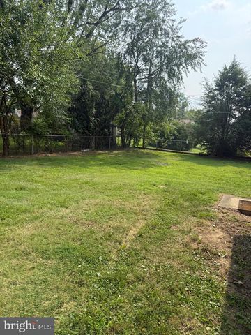 502 BRIAR RD, Exton, PA 19341