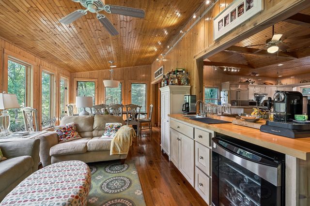 2541 Sparkmantown Rd, Doyle, TN 38559