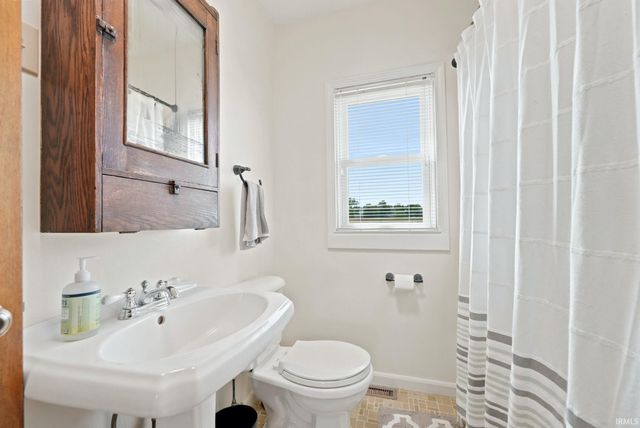 14919 Illinois Road, Fort Wayne, IN 46814