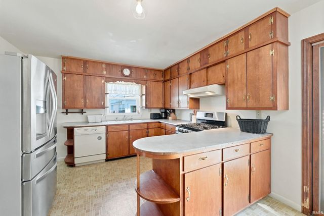 14919 Illinois Road, Fort Wayne, IN 46814