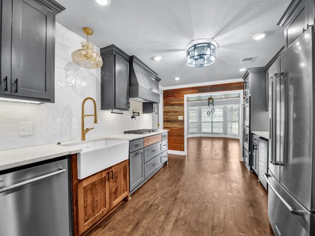 305 Gandy Street, Lipan, TX 76462