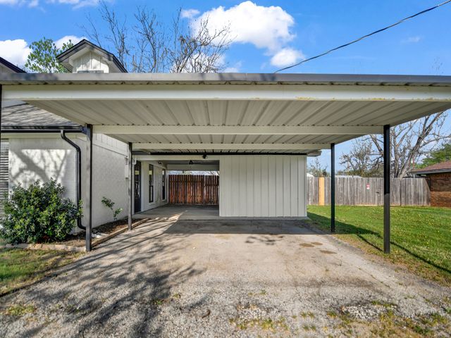 305 Gandy Street, Lipan, TX 76462