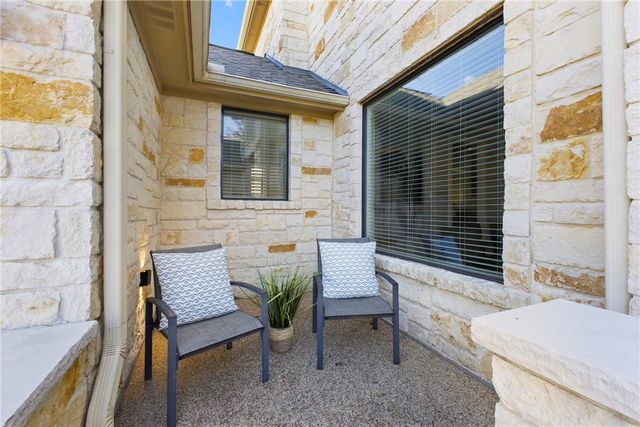 4316 Toddington Lane, College Station, TX 77845